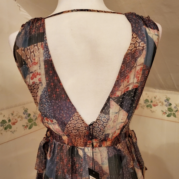 BCBGMAXAZRIA Sleeveless Top (New w/Tags) - Picture 5 of 8